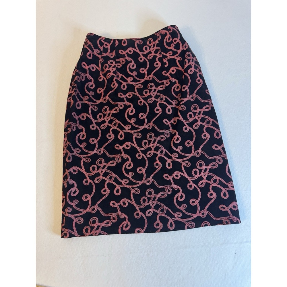 Pia Rucci Suede Leather Skit With Pink stitch Design Size 6